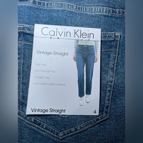 Calvin Klein Woman’s Vintage High Rise Jeans Size 4 NWT Straight Leg Medium Wash - Picture 9 of 10